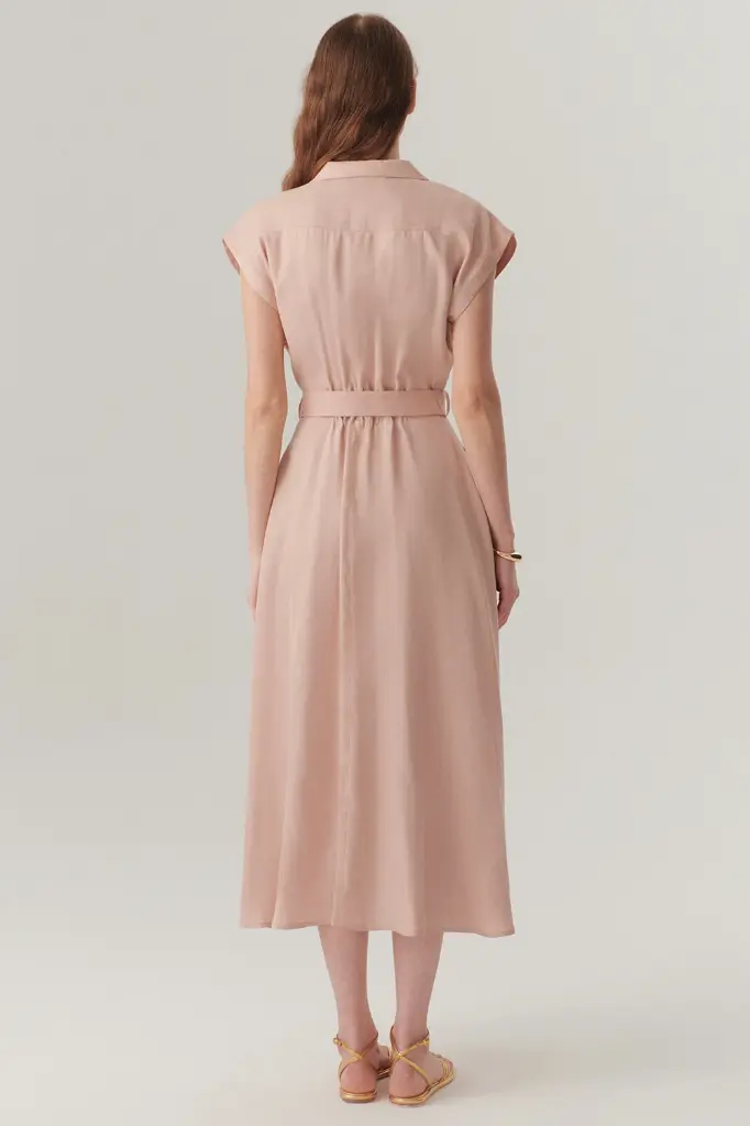 EXQUİSE KOLSUZ ÖNDEN DÜĞMELİ KUMAŞ KEMERLİ MİDİ PEMBE ELBİSE