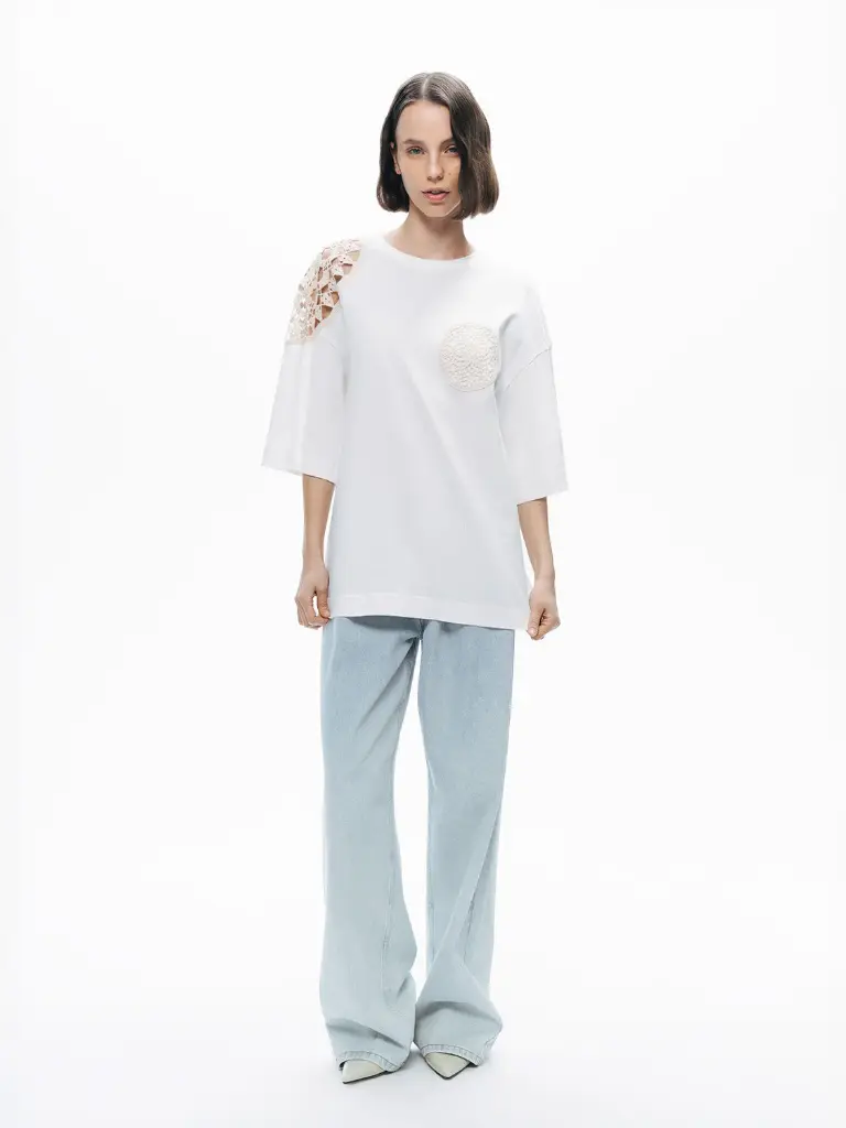 Nocturne Brode Detaylı Tişört