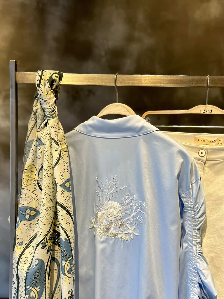 Omelya Mavi İşlemeli Ceket