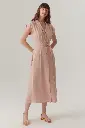 EXQUİSE KOLSUZ ÖNDEN DÜĞMELİ KUMAŞ KEMERLİ MİDİ PEMBE ELBİSE