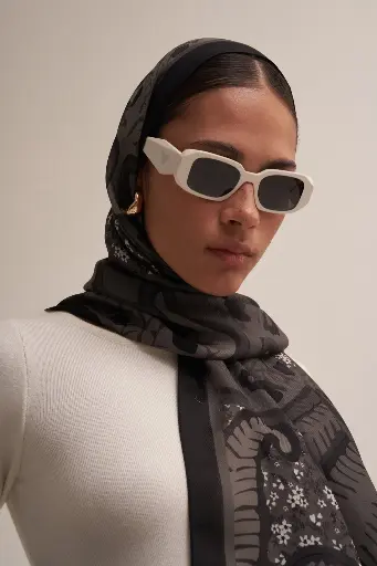 Moreno Silk Black Abelia